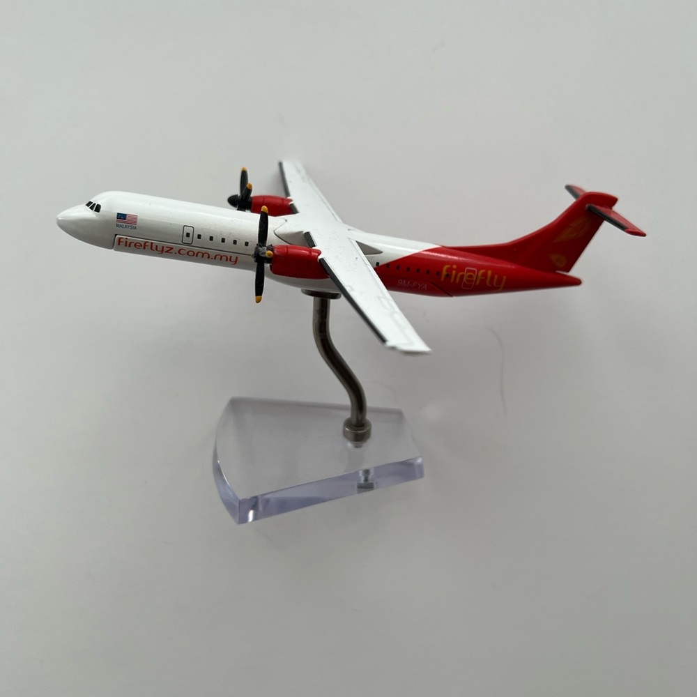 Metal Model Miniature FIREFLY ATR72 Aircraft Model Diecast Airplane